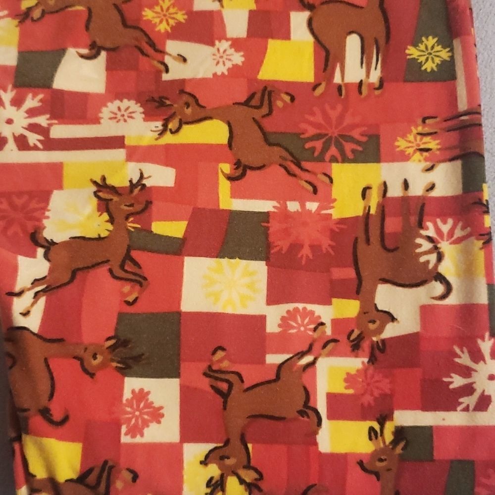 LULAROE Christmas leggings 